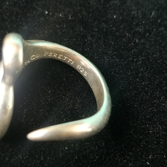 Tiffany & Co. Elsa Peretti Open Heart Ring - Picture 3 of 5